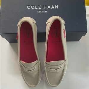 Cole Haan Women's Pinch Weekender Loafers in Natural Chambray Size 5 NIB